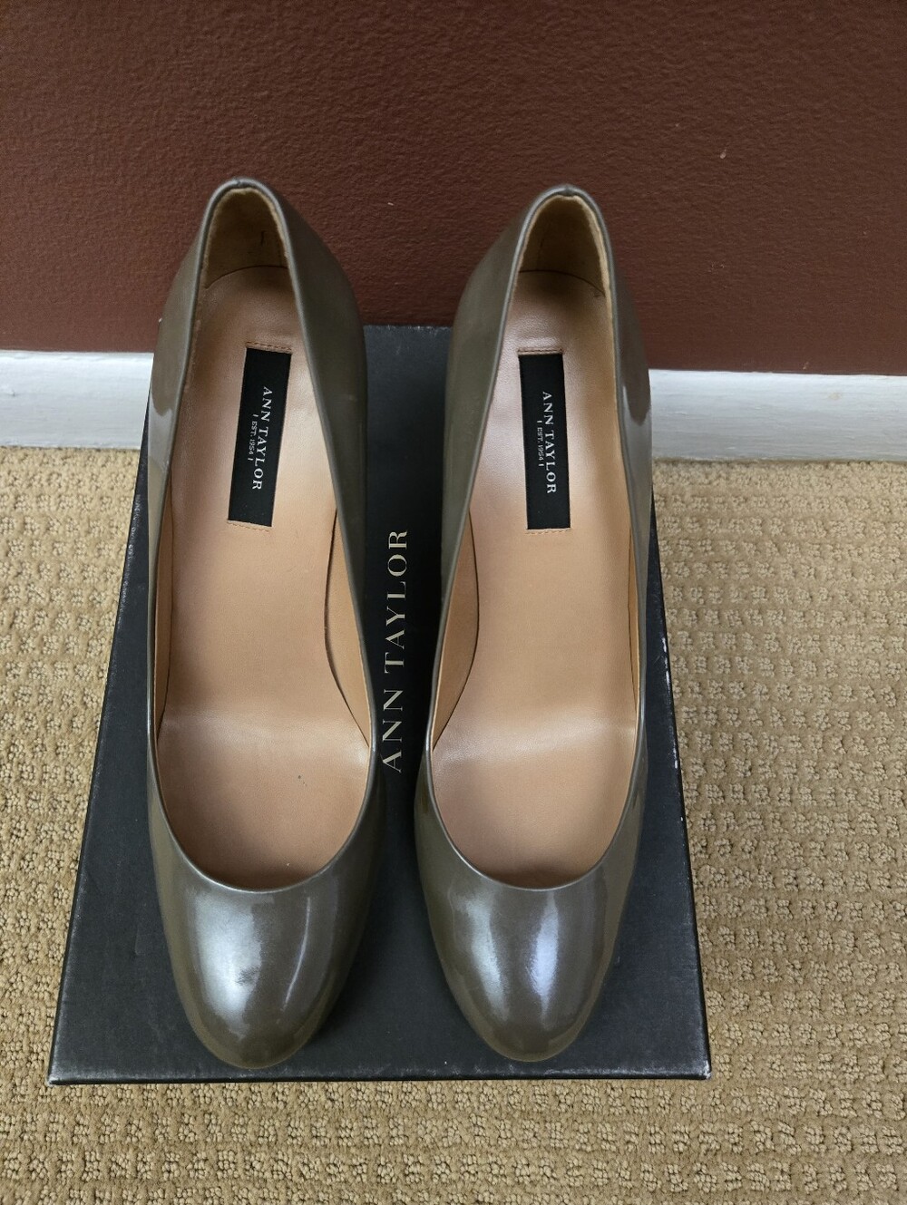 Ann Taylor Perfect Pump Patent Sz 7M
